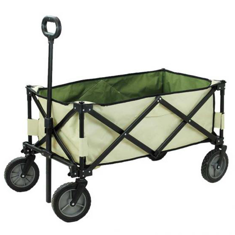 Kinderwagen im Freien