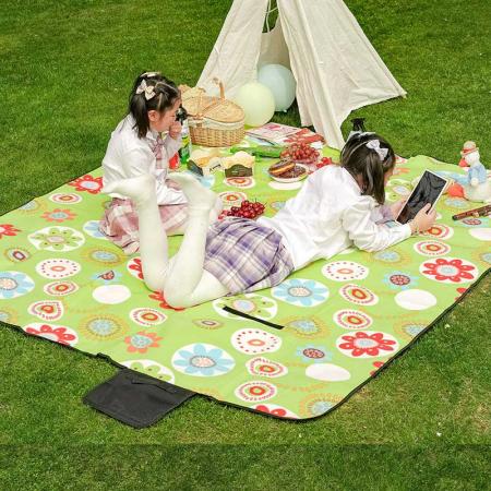 Drei Schichten Design Luxus-Picknickdecke Outdoor-Stoff faltbare Picknickdecke benutzerdefinierte wasserdicht 