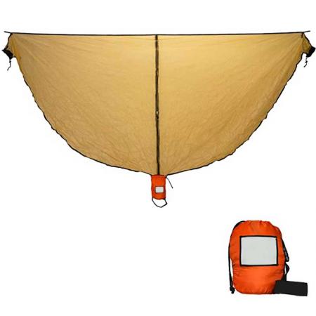 Moskitonetz mit individuellem Logo für Hängematte mit Aufhängesystem hält draußen beim Camping
 