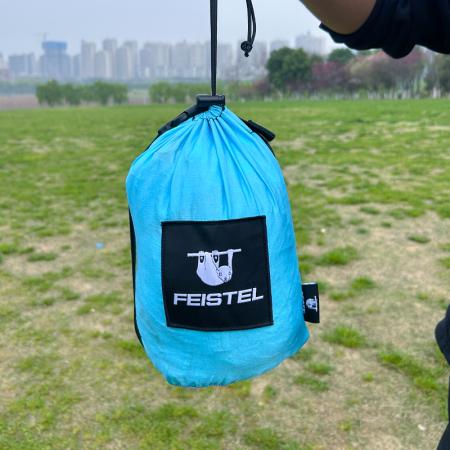 Familienpackung Tragbare Picknickdecke aus 100 % Nylon, sandabweisend, kompakt, für Outdoor-Aktivitäten, Stranddecke