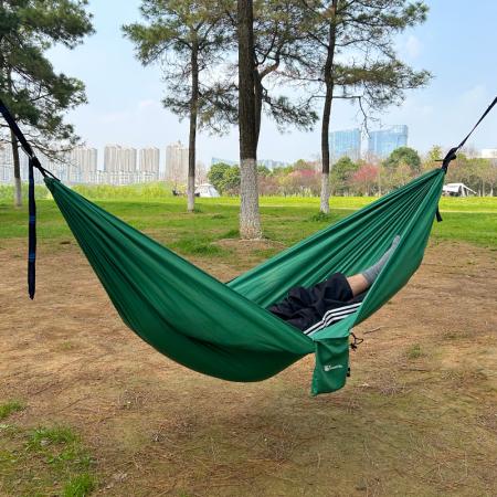Strapazierfähiges Nylongewebe, tragbare Hängematte für 1-2 Personen zum Wandern im Freien