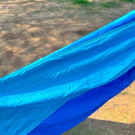 Hochwertige, strapazierfähige und rollfeste Hängematte aus Fallschirmstoff aus Nylon für Camping und Wandern, Tragkraft 200 kg